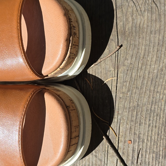 Like new sandles - Picture 2 of 5